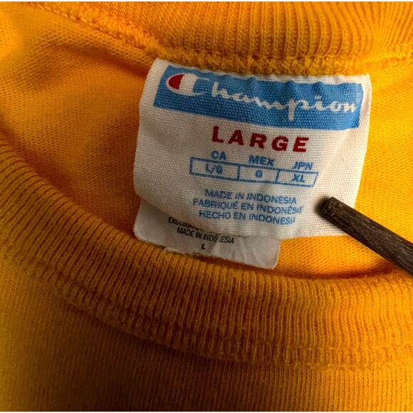 Vintage Champion Yellow 90s Spell Out Script Shirt Embroidered Logo - Picture 2 of 7